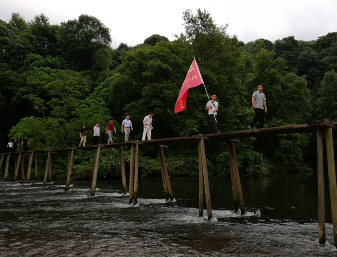 黔南布依族苗族自治州市环保局最新项目，环境与发展的和谐共进